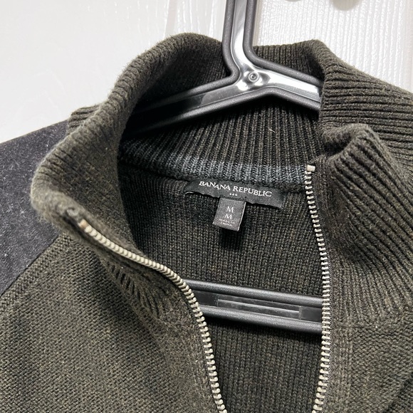Men’s Banana Republic zip up sweater - Picture 2 of 4
